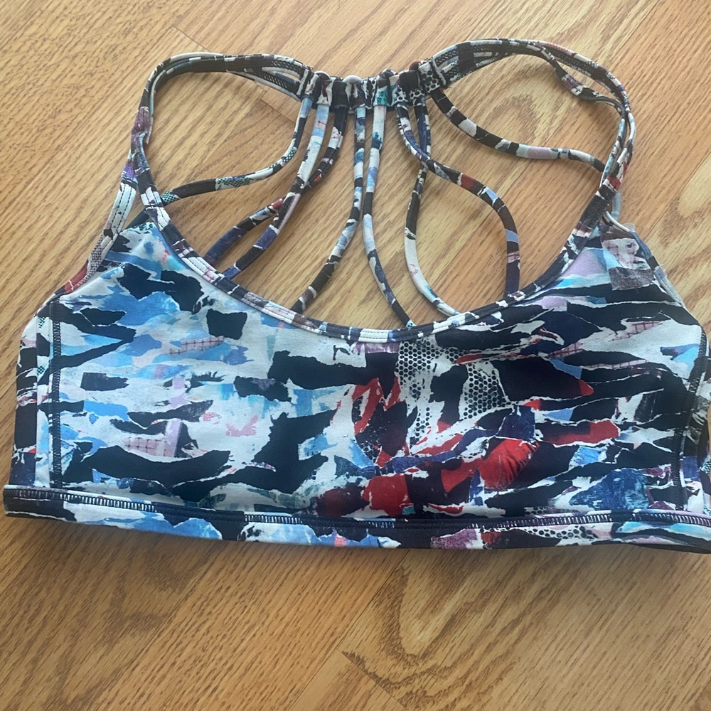 Women’s Strappy Sports Bra — Multicolor Abstract Print